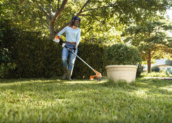 STIHL Brushcutter FSA 60 Skin Only - Battery